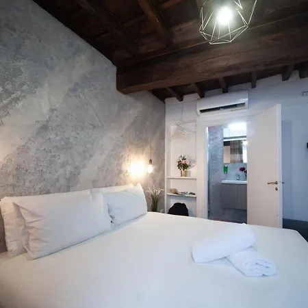 Апартаменты Navona Jacuzzi *