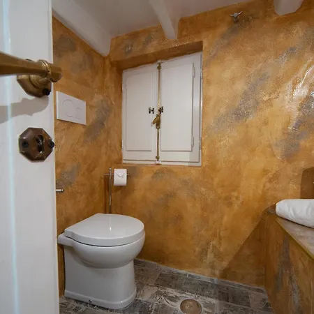 Navona Jacuzzi Апартаменты *