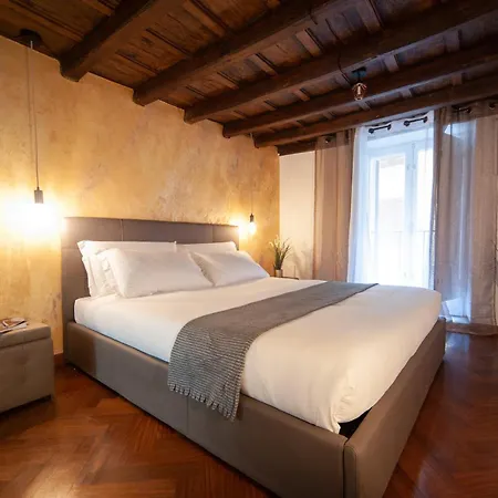 Navona Jacuzzi Апартаменты