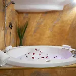 Navona Jacuzzi Διαμέρισμα