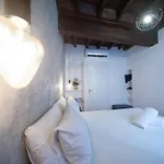 Navona Jacuzzi Διαμέρισμα *