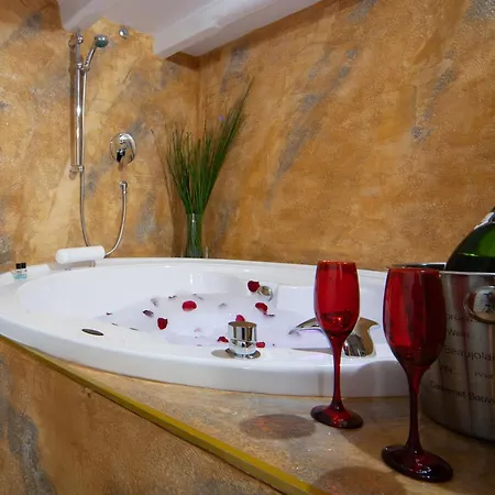 Navona Jacuzzi ローマ