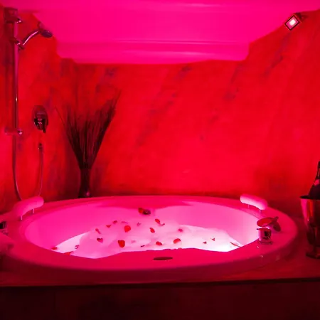 Navona Jacuzzi * ローマ