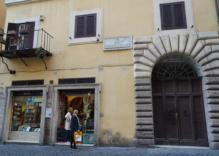 Navona Jacuzzi Apartment